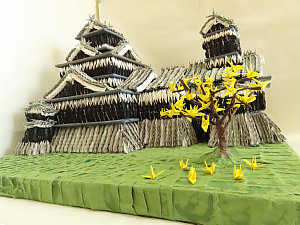 ご利用者様の作品：折り鶴で作られた熊本城